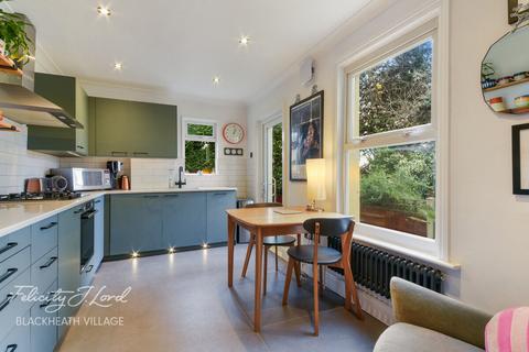 5 Ronver Road, London, SE12 0NR