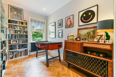 5 Ronver Road, London, SE12 0NR
