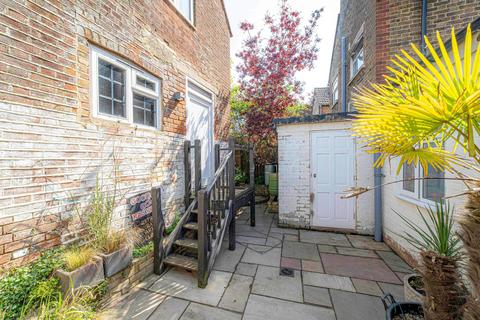 3 bedroom end of terrace house for sale, The Street, Boughton-Under-Blean, ME13