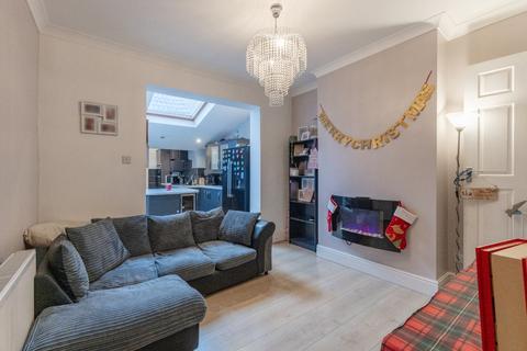 42 Barrs Road, Cradley Heath, B64 7HG