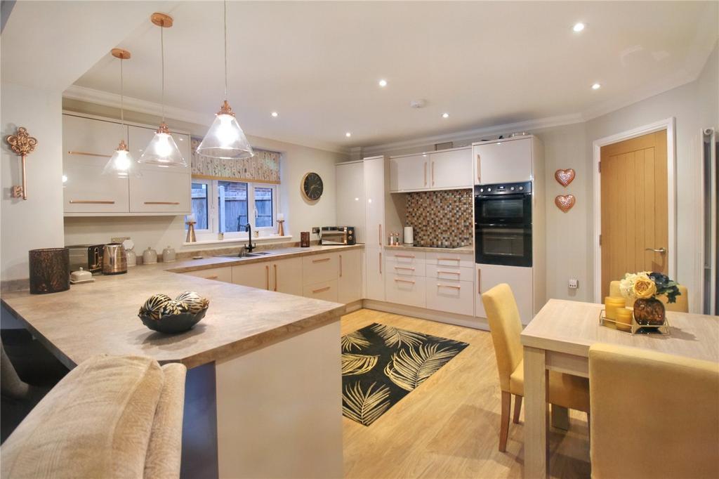 Gowing Road, Hellesdon, Norwich, Norfolk, NR6 3 bed bungalow for sale £425,000
