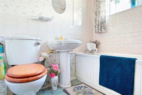 Flat 6, Broadmark House Ash Lane, Rustington, Littlehampton, BN16 3BX