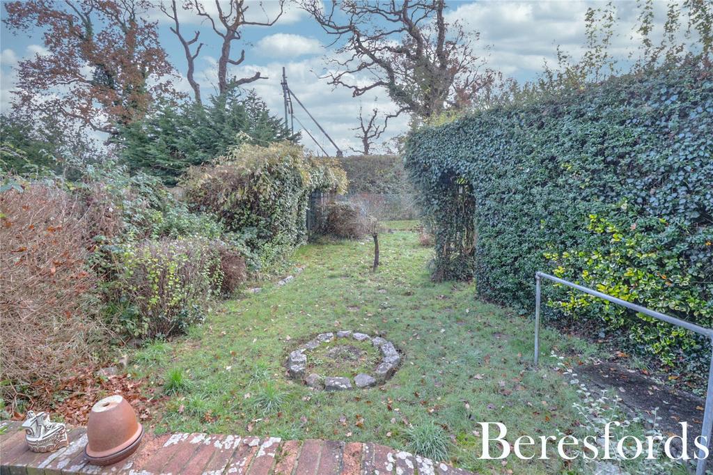 Heybridge Road, Ingatestone, CM4 2 bed bungalow for sale £425,000