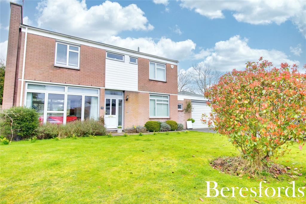 Tor Bryan, Ingatestone, CM4 4 bed detached house £865,000