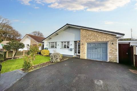 3 bedroom detached bungalow for sale, Verwood