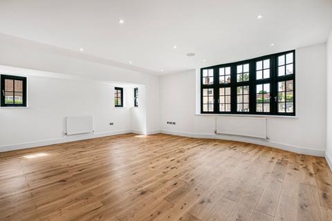 2 bedroom apartment for sale, Queens Court, Codicote, Hitchin, Hertfordshire