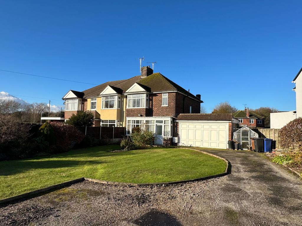Derby Road, Stretton, BurtononTrent, DE13 3 bed semidetached house