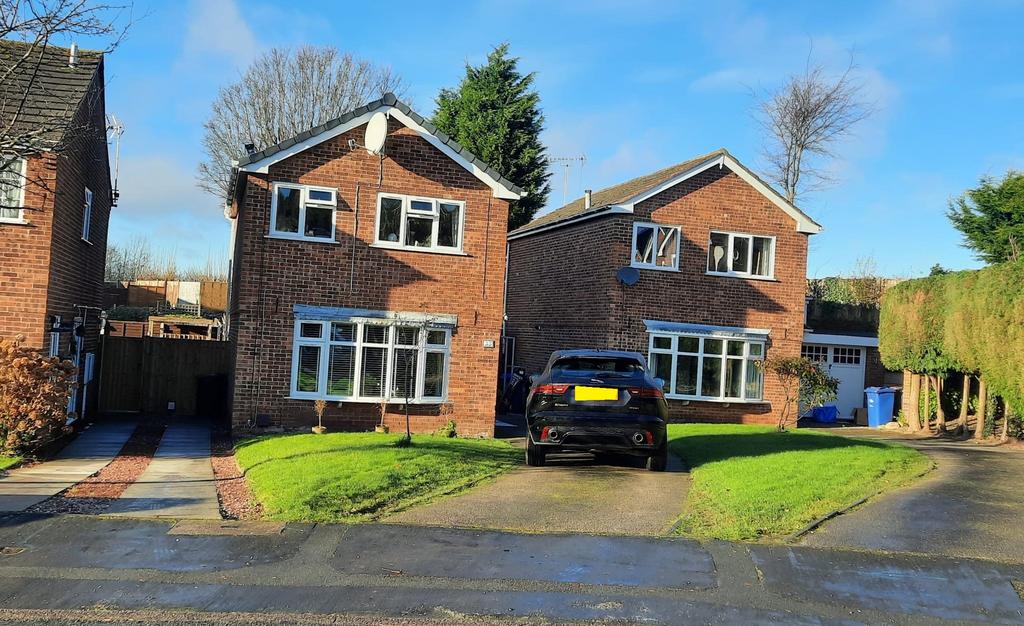 Mayfield Road, Winshill, BurtononTrent, DE15 3 bed detached house for sale £235,000