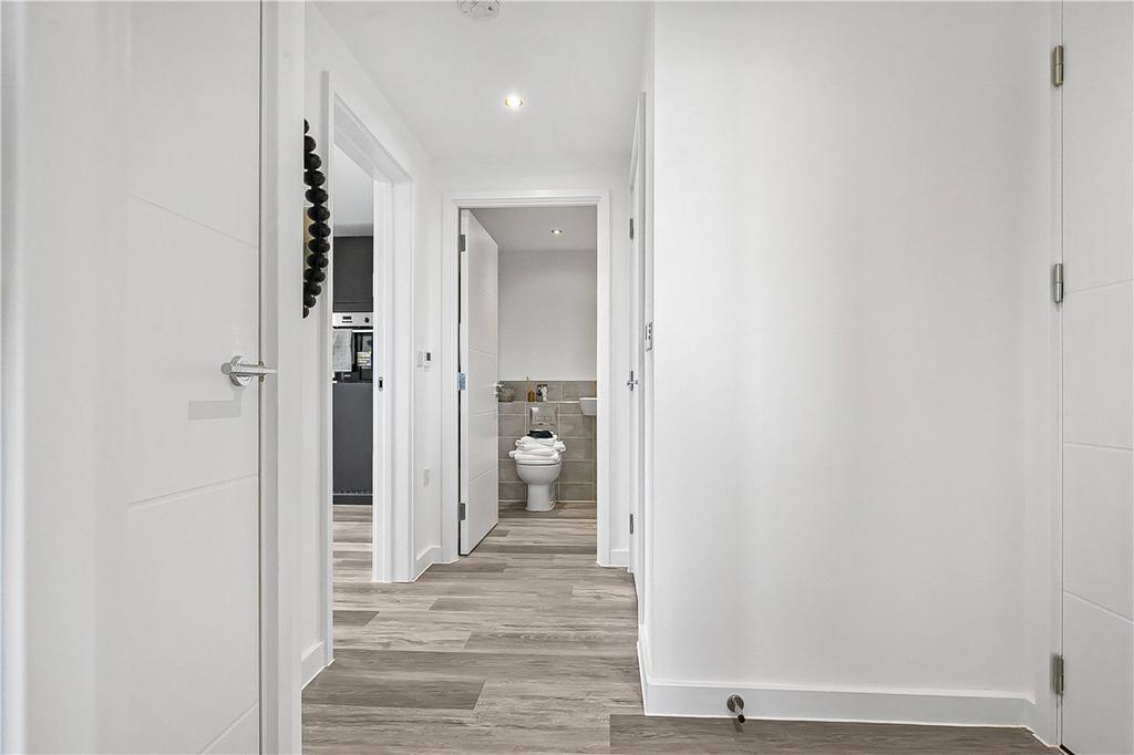 Show Apartment