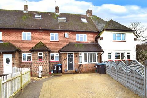 45 Featherstone, Blindley Heath, Lingfield, RH7 6JY