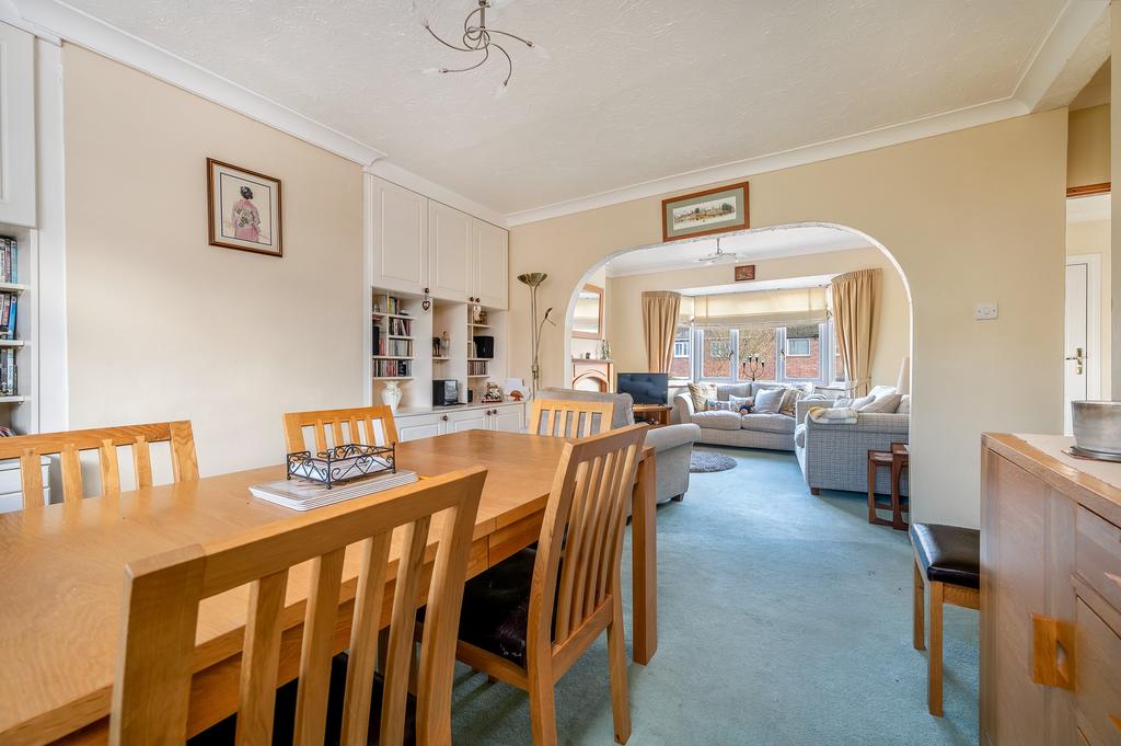 Masterton Road, Stamford, PE9 3 bed end of terrace house for sale £285,000