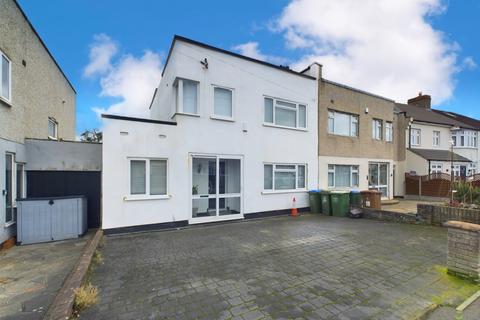 17 Madison Crescent, Bexleyheath, DA7 5SY