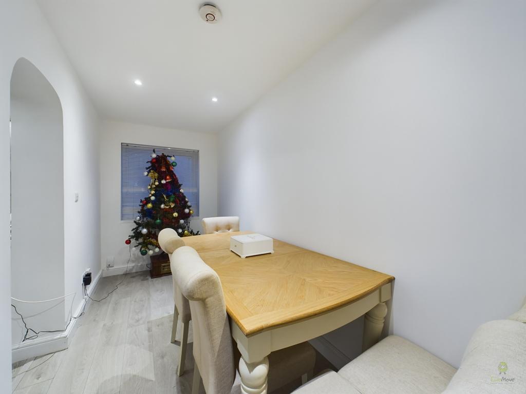Breakfast Room