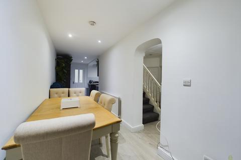 17 Madison Crescent, Bexleyheath, DA7 5SY