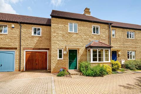 4 bedroom semi-detached house for sale - Minot Close, Malmesbury, Wiltshire, SN16
