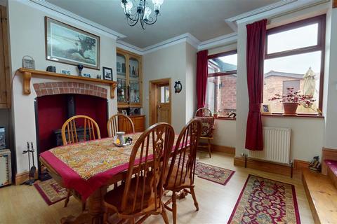 3 bedroom terraced house for sale, The Drive, Preston