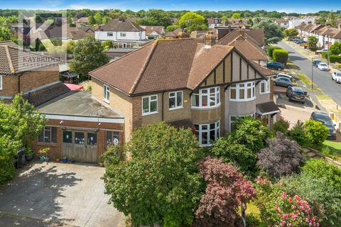 14 Devon Way, Epsom, KT19 9HS