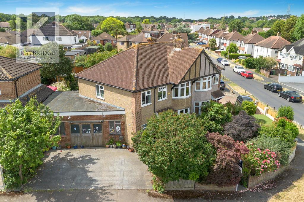Devon way, epsom