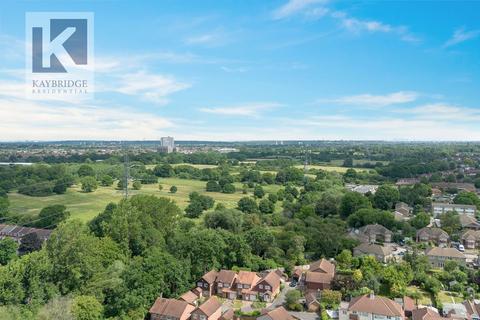 14 Devon Way, Epsom, KT19 9HS
