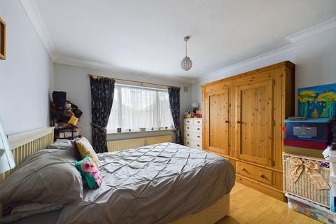 16 Brunswick Road, Bexleyheath, DA6 8EN