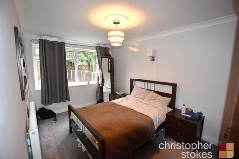 2 bedroom ground floor maisonette to rent, Southmead Crescent, Cheshunt, Waltham Cross, Hertfordshire, EN8 8UZ