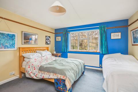 215 Botley Road, Chesham, HP5 1XT