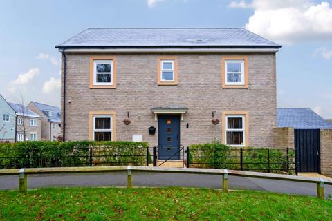 2 Cowleaze, Purton, Swindon, SN5 4FQ