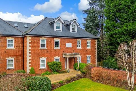 2 bedroom apartment for sale, West Hill, Oxted RH8