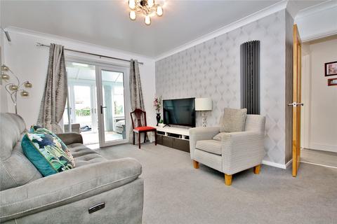 14 Poundfield Gardens, Woking, GU22 8JP