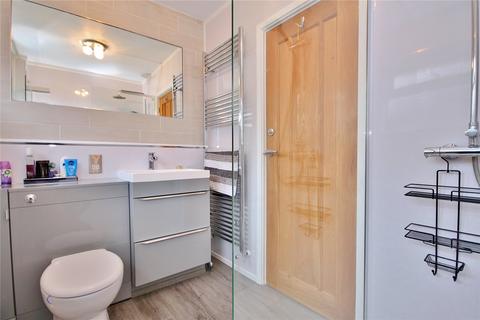 14 Poundfield Gardens, Woking, GU22 8JP