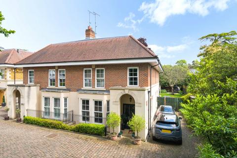 5 bedroom semi-detached house for sale, Brooklands Road, Weybridge, KT13