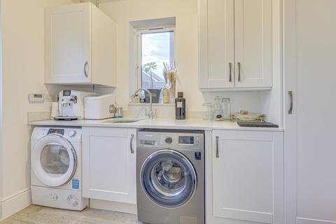 65 Bebington Drive, Langdon Hills, Basildon, SS16 5JZ