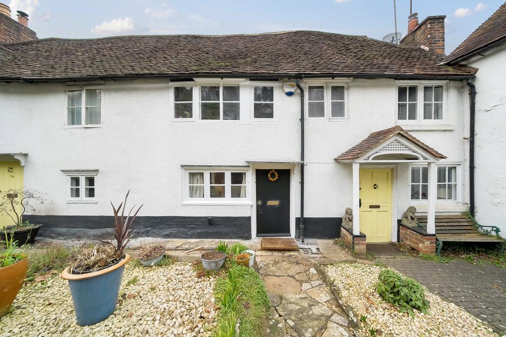 Ockford Road, Godalming, GU7 2 bed terraced house for sale £475,000