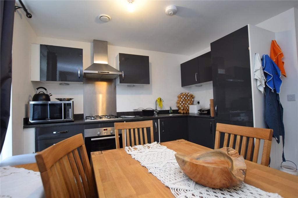 Firepool Crescent, Taunton, TA1 2 bed apartment for sale £190,000