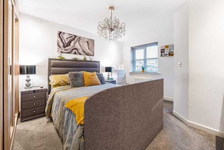 Bedroom (Double) with Ensuite