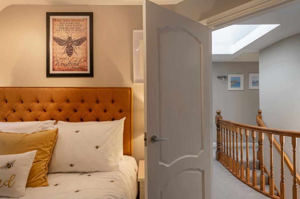 Bedroom,Thatcher Heights,Torquay,Devon