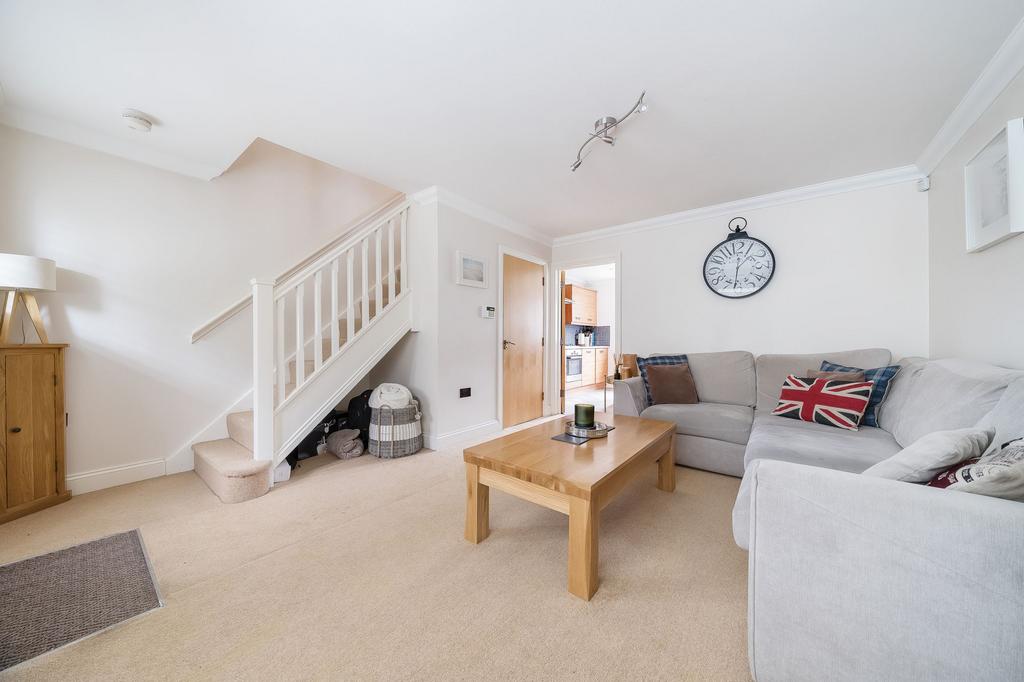 Love Lane, Faversham, ME13 2 bed end of terrace house for sale £324,950