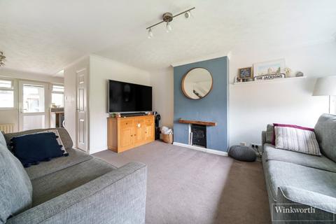 3 bedroom terraced house for sale, Gloucester Road, Bagshot, Surrey, GU19