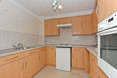 1 bedroom apartment for sale, Bell Road, Sittingbourne, Kent, ME10