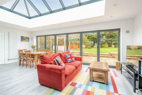6 Kingway View, Corston, Malmesbury, SN16 0HG