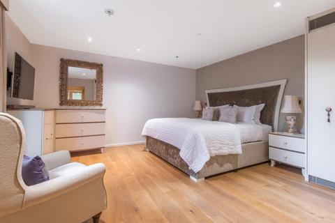 3 bedroom flat for sale, Salem Road, Bayswater