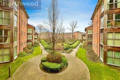2 bedroom flat to rent, Ramsey House, York, YO31