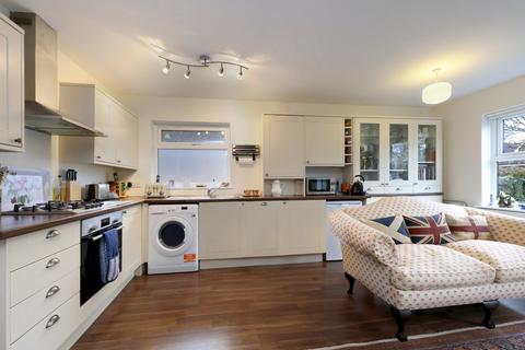 2 bedroom detached house for sale, Orchard Close, Beaconsfield, HP9