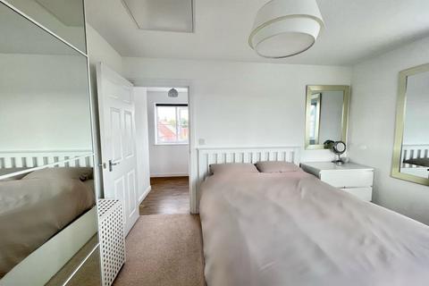 Flat 6, 1 Buttercup Close, Moreton-in-marsh, GL56 9PY