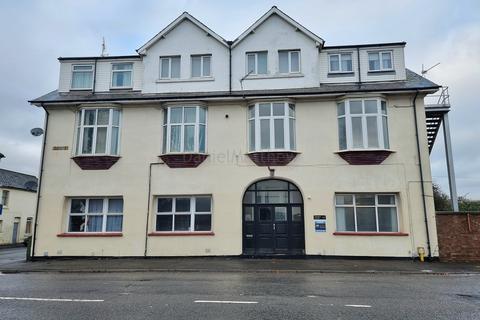 2 bedroom ground floor flat for sale, 82 Cardiff Road, Barry, The Vale Of Glamorgan. CF63 2NW
