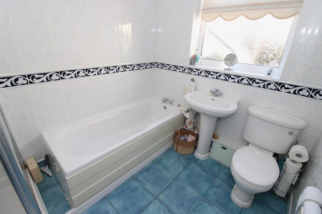 Northcote Road, Wallasey, Merseyside, CH45 2 bed bungalow for sale £
