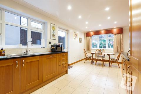 2 Allen Road, Rainham, RM13 9JS