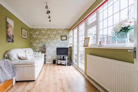 2 bedroom chalet for sale, The Street, Sea Palling, NR12