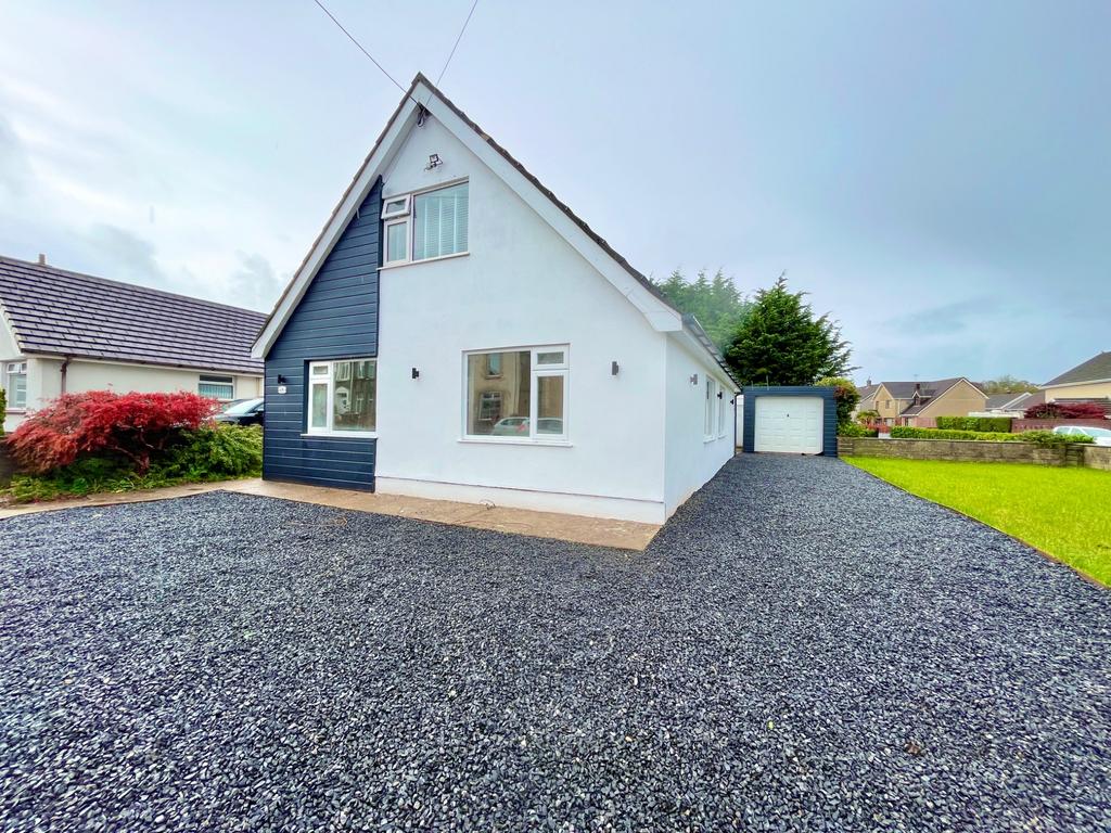 Dyffryn Road, Gorseinon, Swansea 4 bed detached bungalow for sale £
