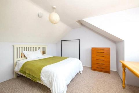 4 Foxcote Road, Bristol, BS3 2BZ